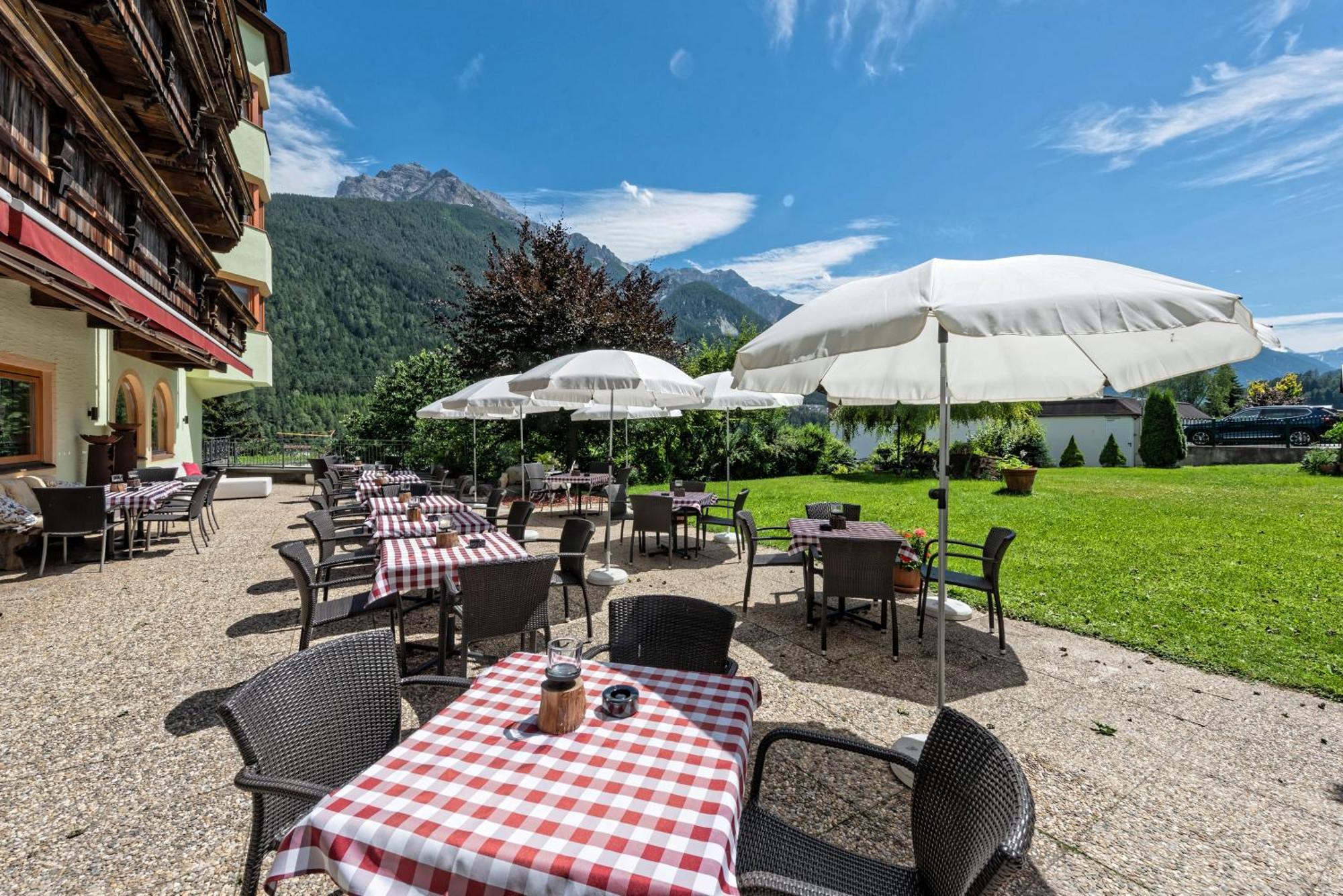 Das Posthaus Stubai&Smart Hotel Фульпмес Екстер'єр фото