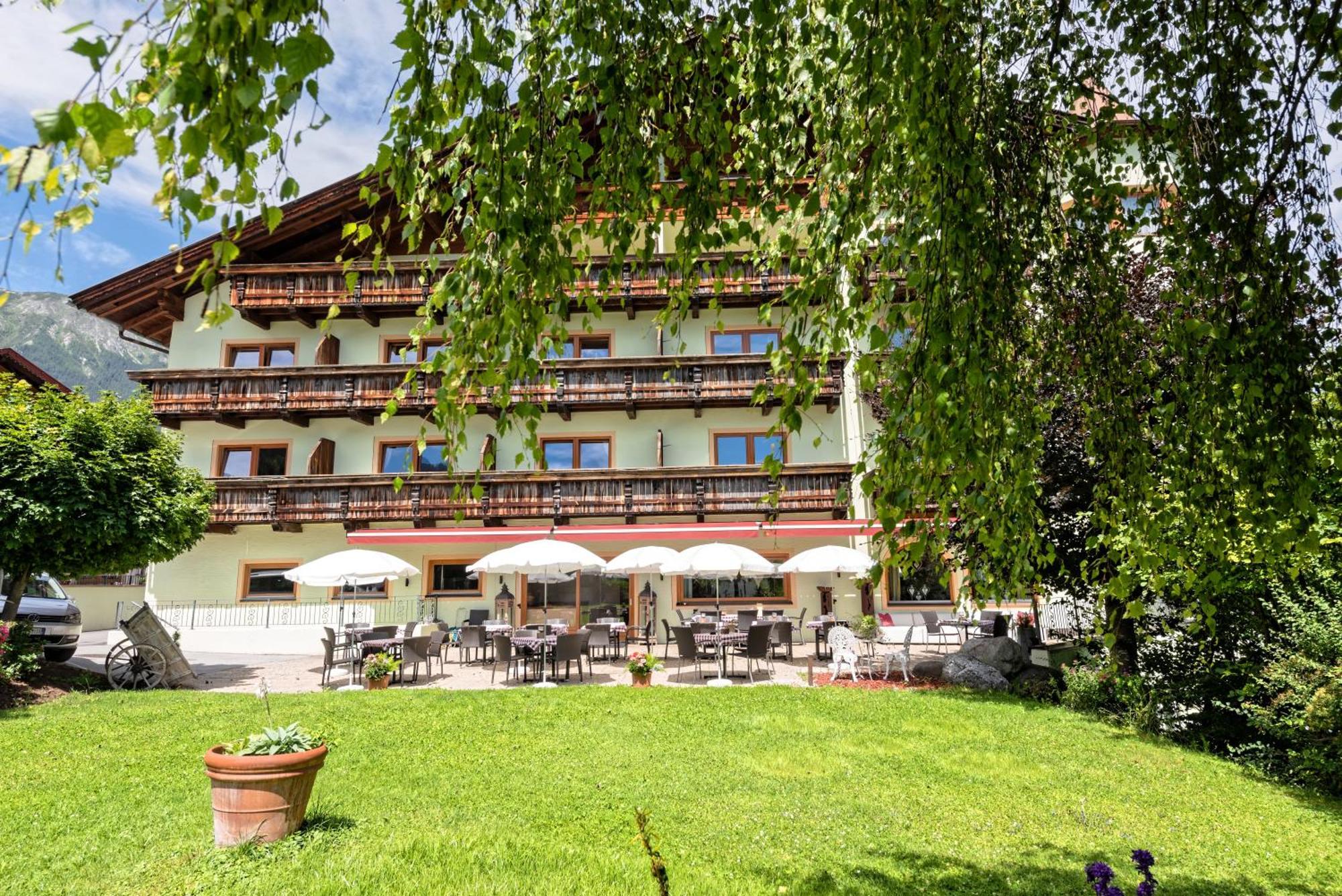 Das Posthaus Stubai&Smart Hotel Фульпмес Екстер'єр фото